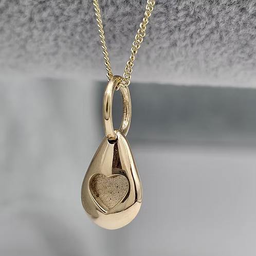 9CT Gold Pebble Heart Pendant